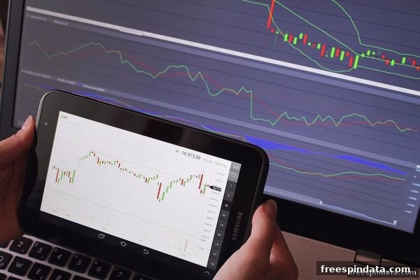 冷号统计学新解：免费旋转游戏中的数据密码与理性玩法